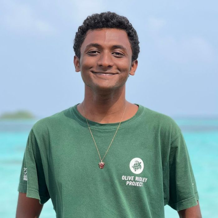 Abdulla Hameed, Education and Outreach Assistant